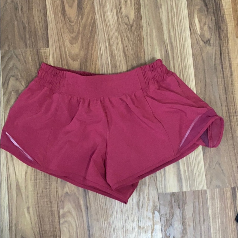 Lululemon Hotty Hot Short
